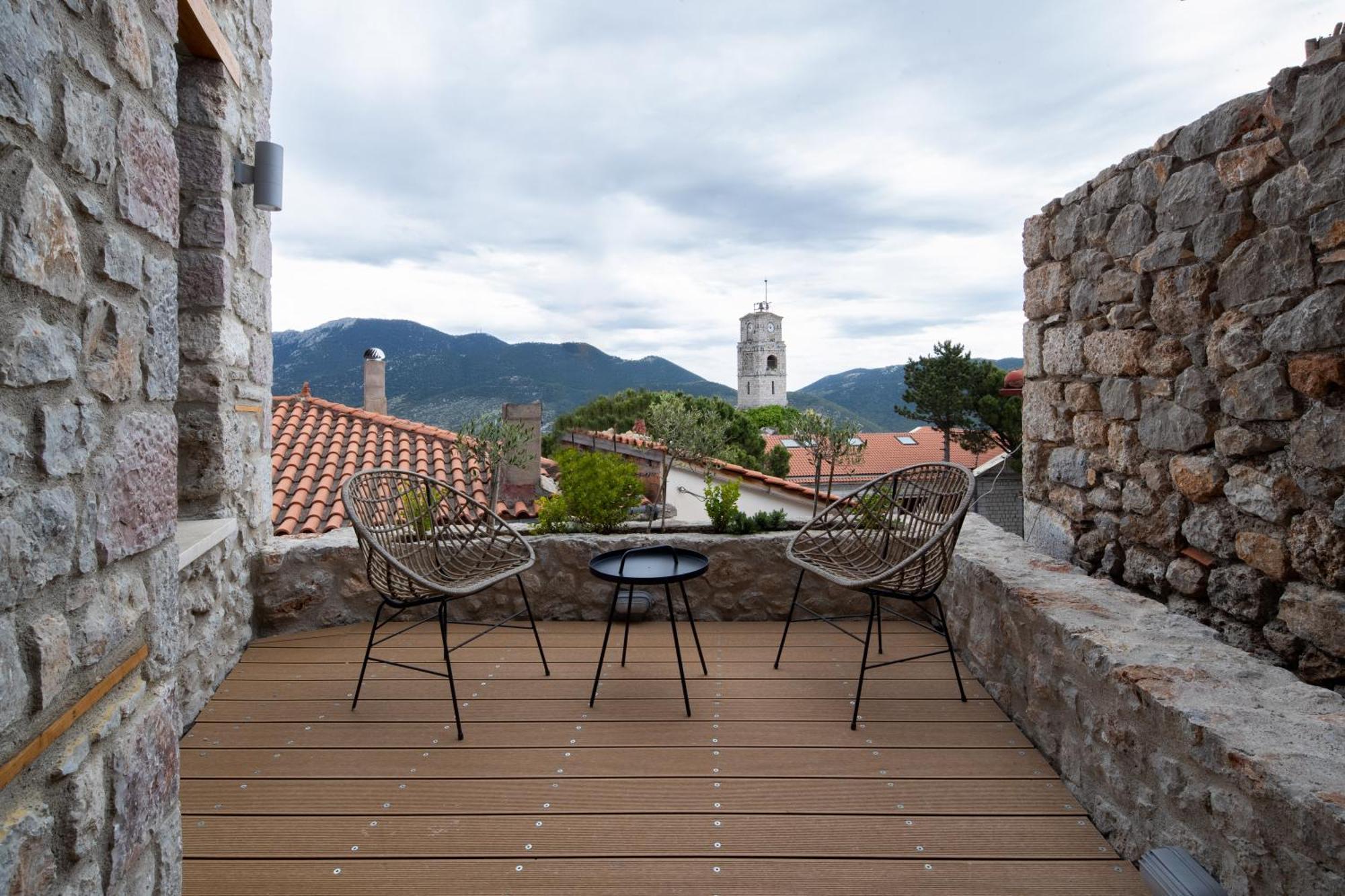 Clock Tower Arachova Suites Buitenkant foto